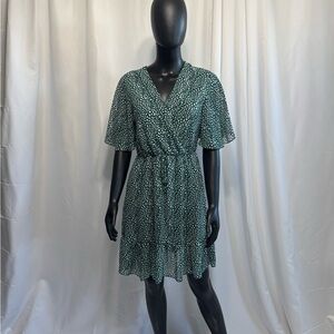 Chic Green Patterned Midi Dress